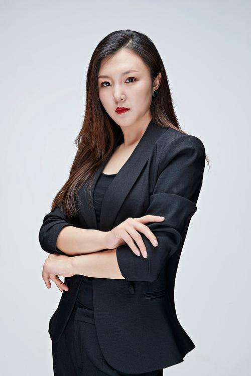 洪女士